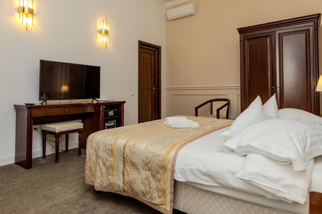 La Maison De Caroline Alba Iulia Bagian luar foto