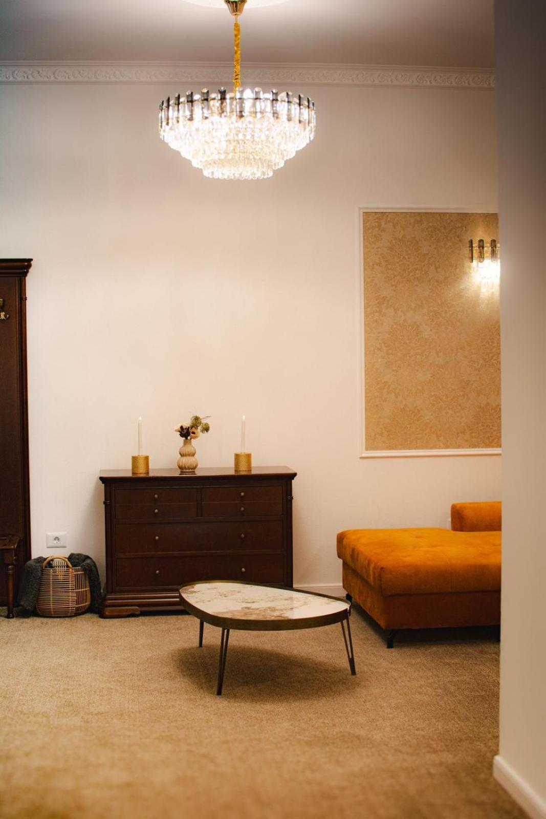 La Maison De Caroline Alba Iulia Bagian luar foto